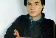 无线班最惨同学！给周润发当配角，靠三级片熬成大佬