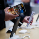 CQ9高端手机市场变局：iPhone份额下滑，华为、小米崛起